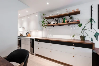 Kitchen Island Photo of 137 3300 Capilano Road, North Vancouver, BC