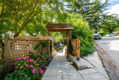 7397 Bates Road, Delta, BC, Delta — Single Family Residence for sale