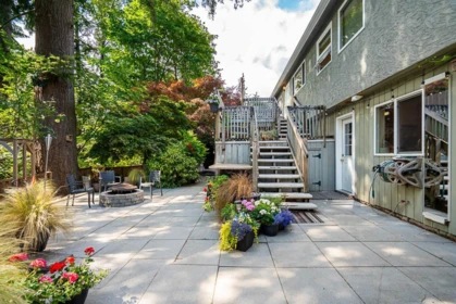 Garden / Landscaping Photo of 7397 Bates Road, Delta, BC