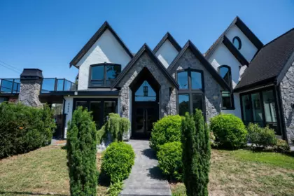 8866 134b Street, Surrey, BC, Surrey — Single Family Residence for sale