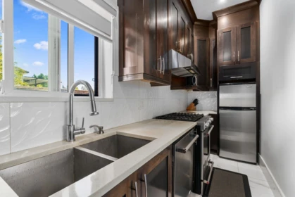 Kitchen Island Photo of 8866 134b Street, Surrey, BC