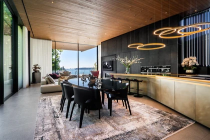 Kitchen Photo of 3478 Marine Drive, West Vancouver, BC
