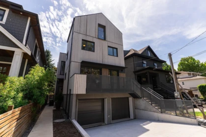 1 60 E 17th Avenue, Vancouver, BC, Vancouver — Half Duplex for sale