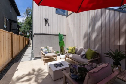 Outdoor Patio Photo of 1 60 E 17th Avenue, Vancouver, BC