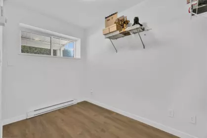 Hallway Photo of 2 32633 Simon Avenue, Abbotsford, BC