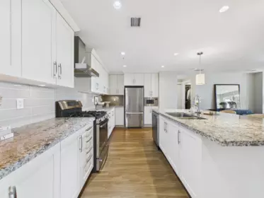 Kitchen Photo of 210 5055 Springs Boulevard, Tsawwassen, BC