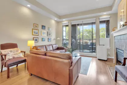 Kitchen Photo of 406 2226 W 12th Avenue, Vancouver, BC