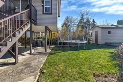 Hot Tub / Spa Photo of 18240 64 Avenue, Surrey, BC