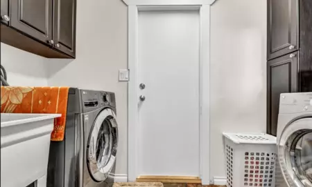 Primary Bathroom Photo of 18240 64 Avenue, Surrey, BC