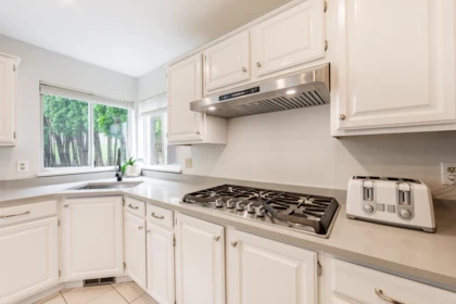 Breakfast Nook Photo of 2917 Kalamalka Drive, Coquitlam, BC