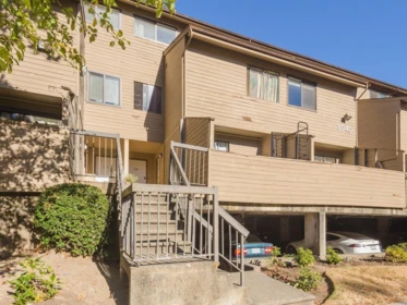 213 8040 Colonial Drive, Richmond, BC, Richmond — Townhouse for sale