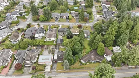 Primary Bedroom Photo of 1388 Cambridge Drive, Coquitlam, BC