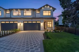 8221 111b Street, Delta, BC