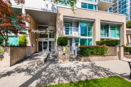 TH8 168 E Esplanade Avenue, North Vancouver, BC, North Vancouver — Townhouse for sale