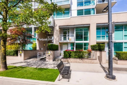 TH8 168 E Esplanade Avenue, North Vancouver, BC, North Vancouver — Townhouse for sale