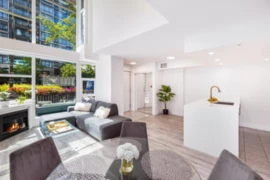 TH8 168 E Esplanade Avenue, North Vancouver, BC