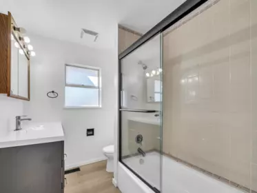 Primary Bathroom Photo of 1640 Spray Avenue, Coquitlam, BC