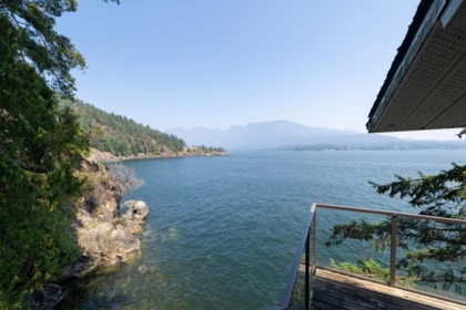 Staircase Photo of 867 Hummingbird Lane, Bowen Island, BC