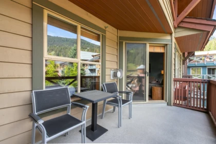 403D 2036 London Lane, Whistler, BC, Whistler — Apartment/Condo for sale