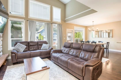 Kitchen Photo of 10337 243a Street, Maple Ridge, BC