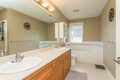Mudroom Photo of 10337 243a Street, Maple Ridge, BC