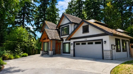 13842 17a Avenue, Surrey, BC, Surrey — Single Family Residence for sale