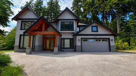 13842 17a Avenue, Surrey, BC, Surrey — Single Family Residence for sale