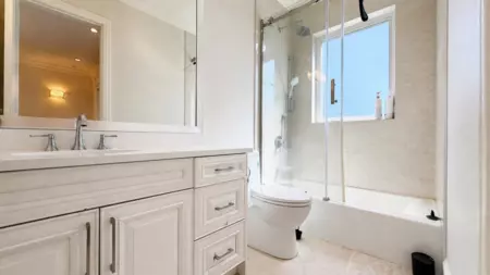 Hot Tub / Spa Photo of 13842 17a Avenue, Surrey, BC