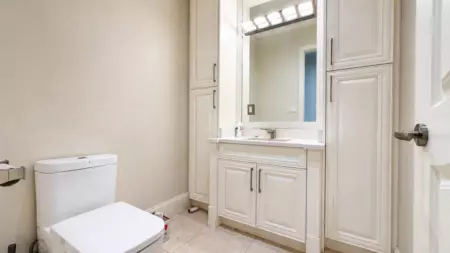 Mudroom Photo of 13842 17a Avenue, Surrey, BC