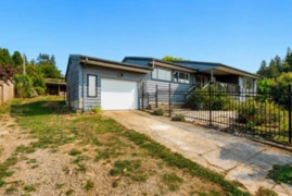 6504 Meier Road, Sechelt, BC