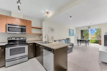 Breakfast Nook Photo of 329 6628 120 Street, Surrey, BC