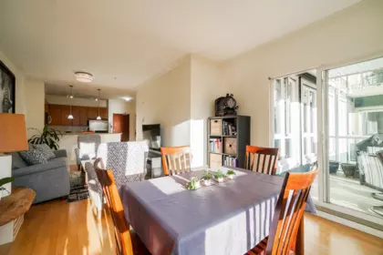 Kitchen Island Photo of 407 14 E Royal Avenue, New Westminster, BC