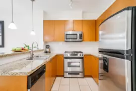 407 14 E Royal Avenue, New Westminster, BC
