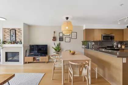 Kitchen Island Photo of 207 3732 Mt Seymour Parkway, North Vancouver, BC