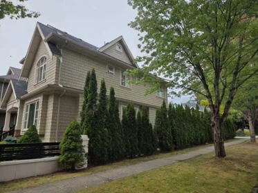 2405 W 51st Avenue, Vancouver, BC, Vancouver — Single Family Residence for sale