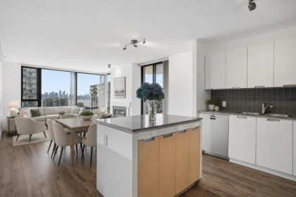 Kitchen Photo of 903 151 W 2nd Street, North Vancouver, BC