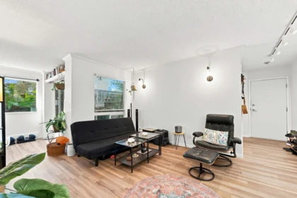 Dining Area Photo of 105 1510 W 1st Avenue, Vancouver, BC