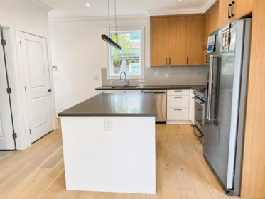 Kitchen Island Photo of 1427 E 27th Avenue, Vancouver, BC