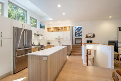 Breakfast Nook Photo of 3125 Hawthorne Place, Whistler, BC