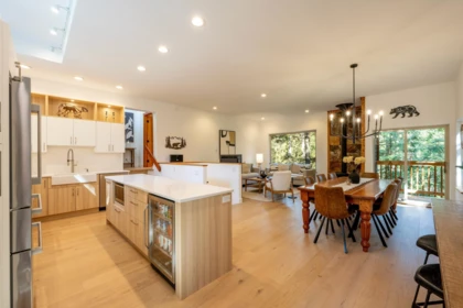 Kitchen Island Photo of 3125 Hawthorne Place, Whistler, BC