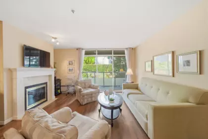 Family Room Photo of 304 48 Richmond Street, New Westminster, BC