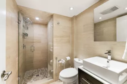 Guest Bathroom Photo of 1924 Fulton Avenue, West Vancouver, BC