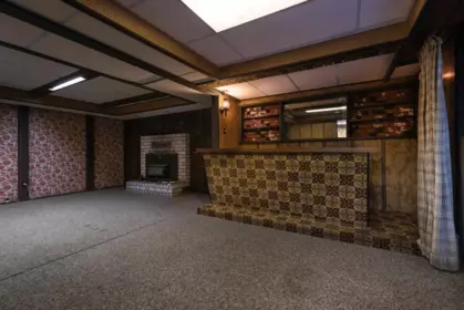 Garage Interior Photo of 710 Coquihalla Street, Hope, BC