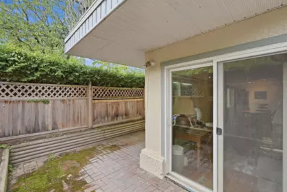 Entry Foyer Photo of 229 711 E 6th Avenue, Vancouver, BC