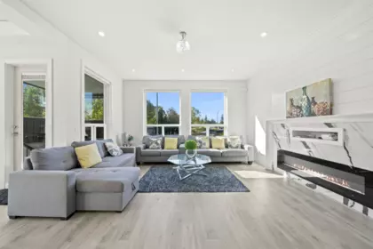 Breakfast Nook Photo of 21070 76a Avenue, Langley, BC