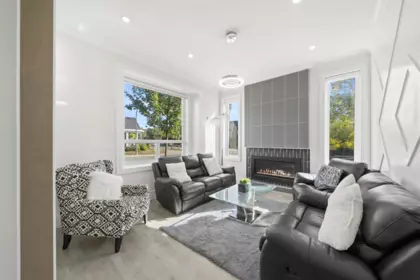 Family Room Photo of 21070 76a Avenue, Langley, BC
