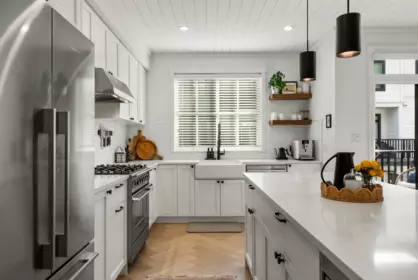 Pantry Photo of 4 16570 24a Avenue, Surrey, BC