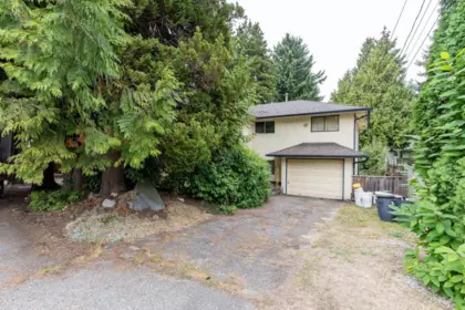 Living Room Photo of 11843 95a Avenue, Delta, BC