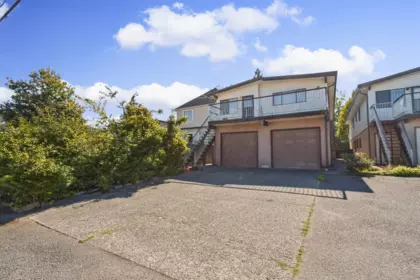 Family Room Photo of 2671 E 41st Avenue, Vancouver, BC