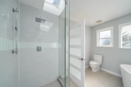 Guest Bathroom Photo of 2726 W 42nd Avenue, Vancouver, BC